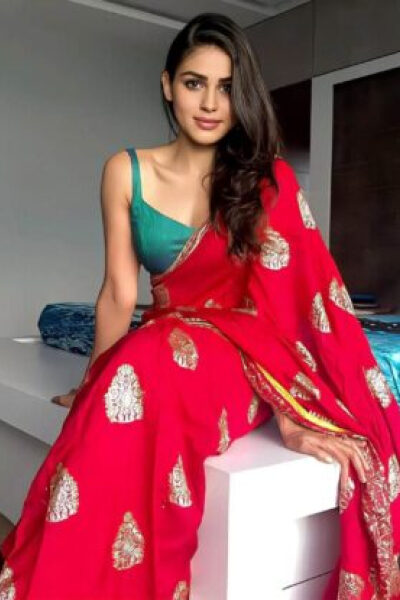 Escort Services Balaganj